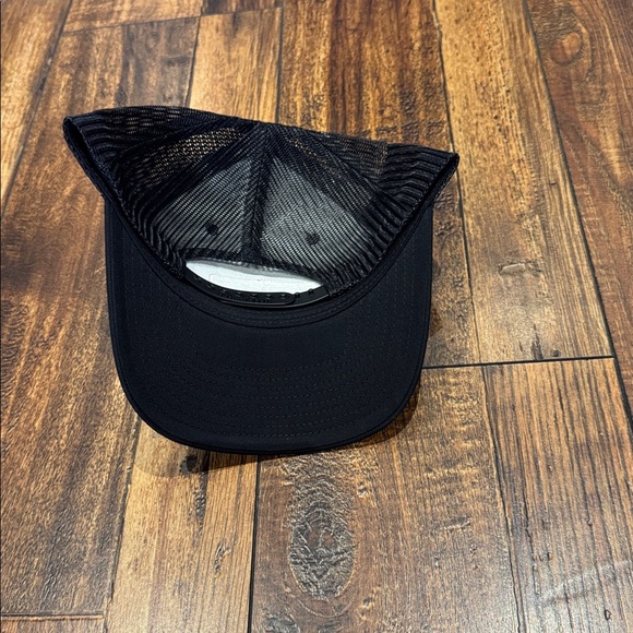 Leather patch hat - Picture 2 of 3